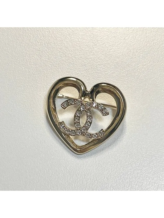 1point CC logo heart crystal cubic brooch ABA093