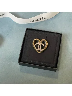 1point CC logo heart crystal cubic brooch ABA093