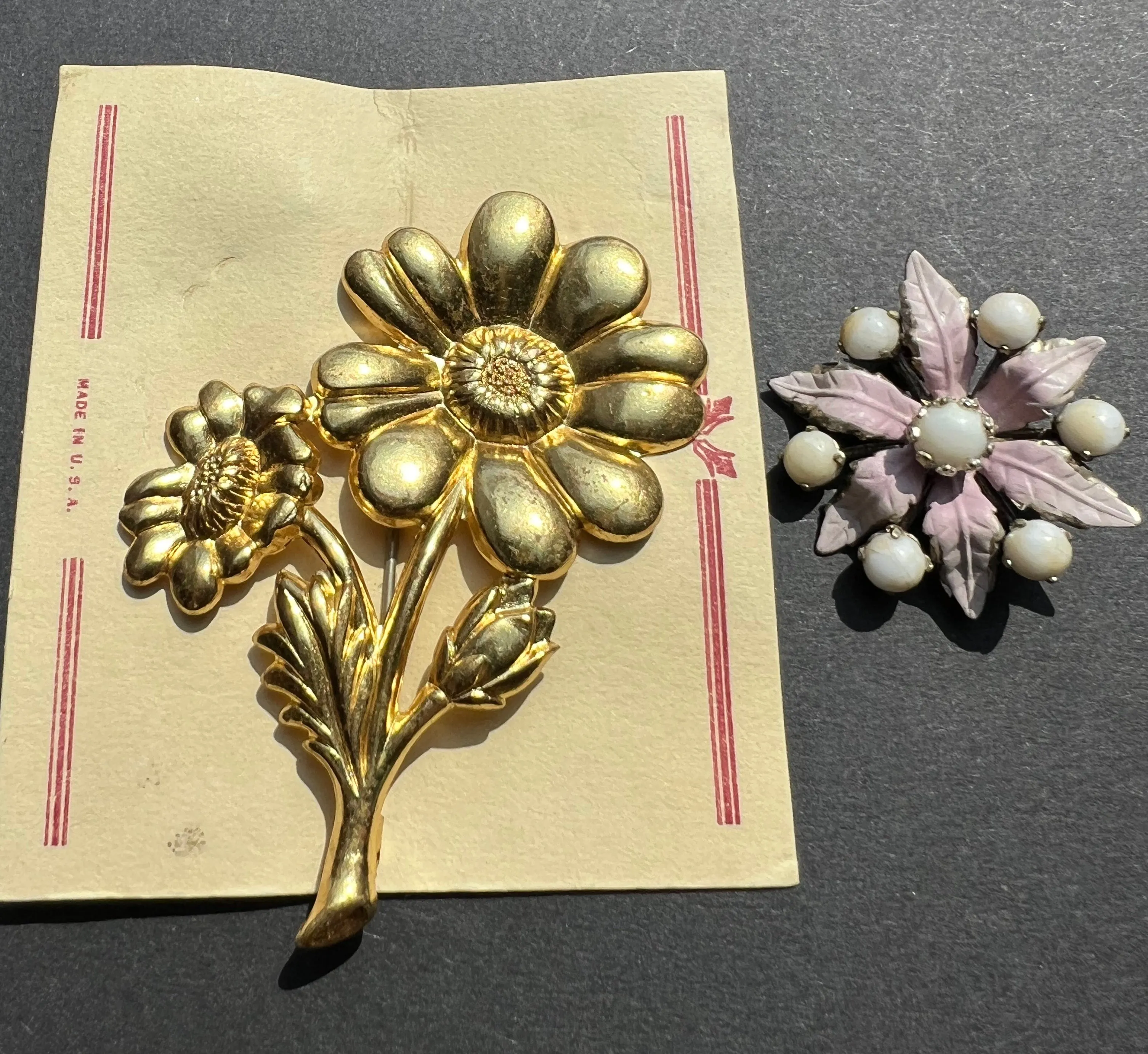 4  Vintage Floral Brooches (Slightly Worn)