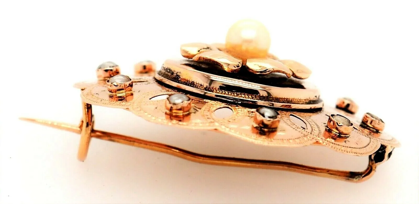 9ct Yellow Gold Pearl Brooch