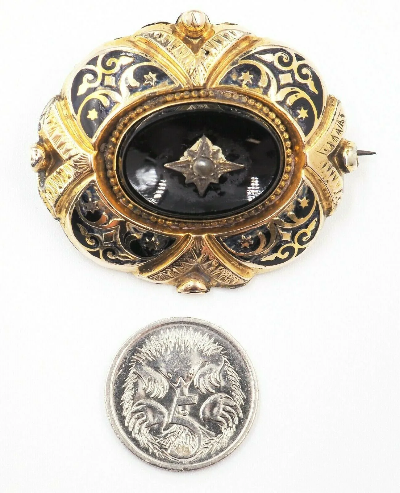 9ct Yellow Gold Pearl Enamel Mourning Brooch With Removable Glass Back