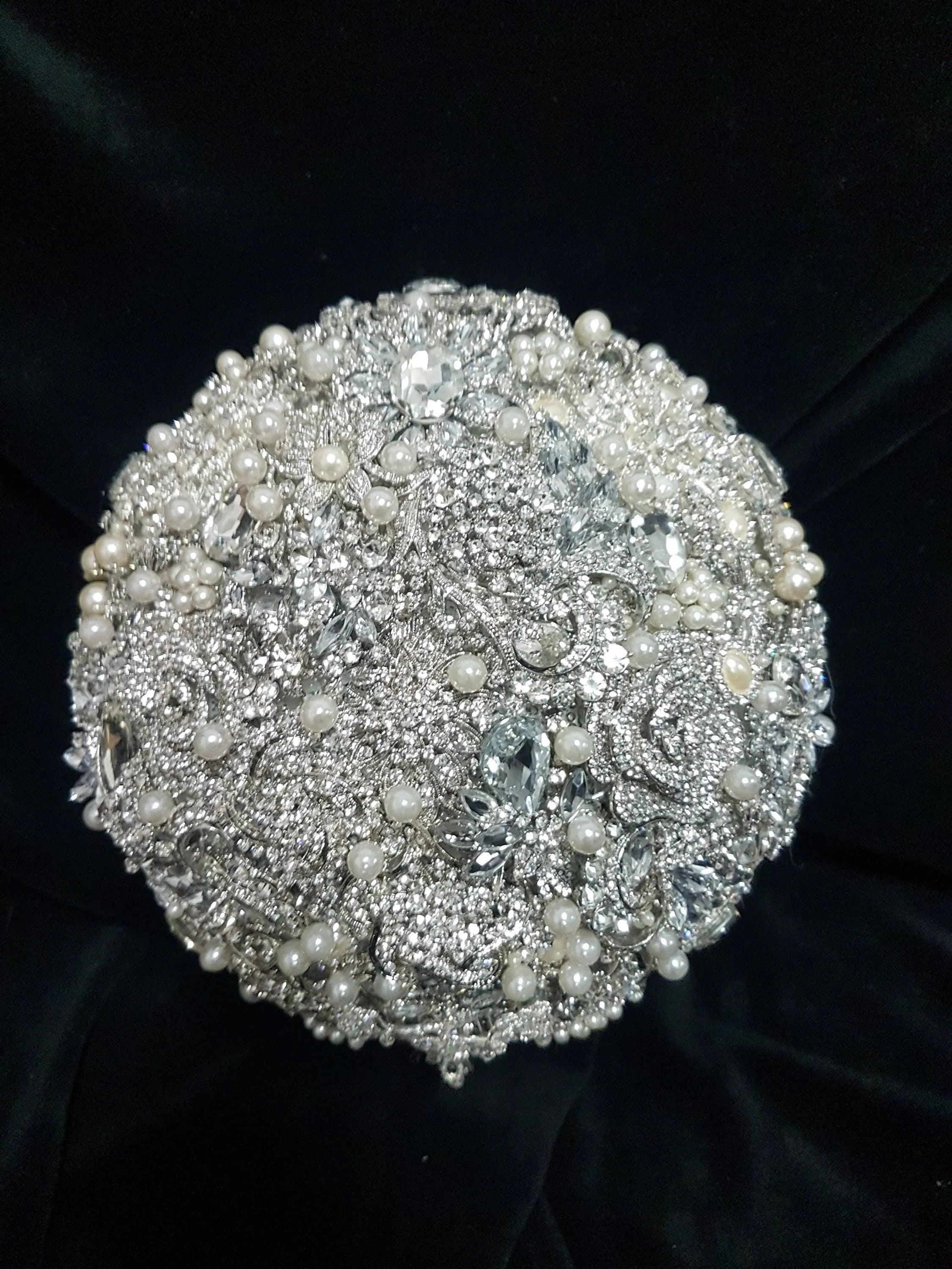 Brooch bouquet, jewel bouquet, Full jeweled bouquets. by Crystal wedding uk