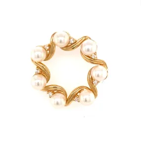 Estate Yellow Gold Pearl Brooch