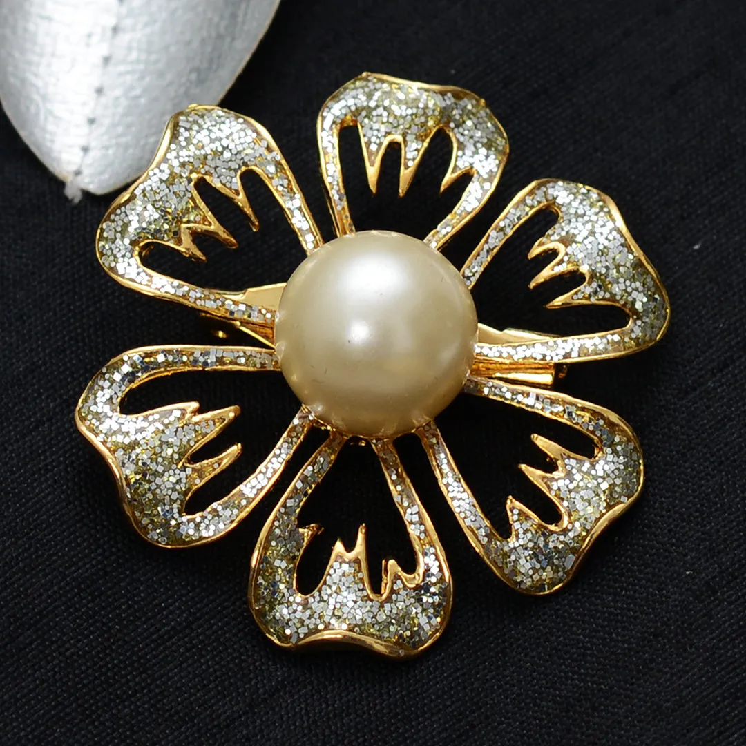 Floral 6 Petal Stone Studded Brooch