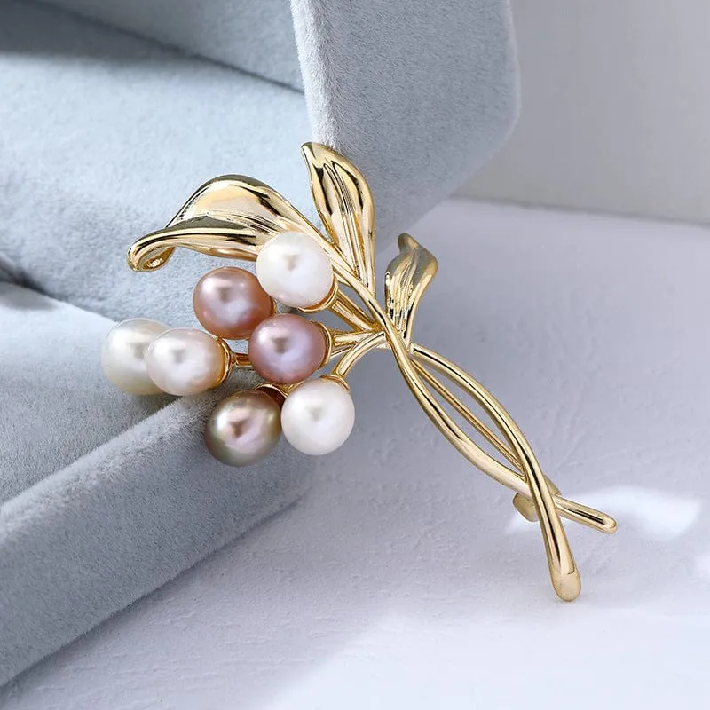 Flower Bundle Brooch with Pearls and Leaves