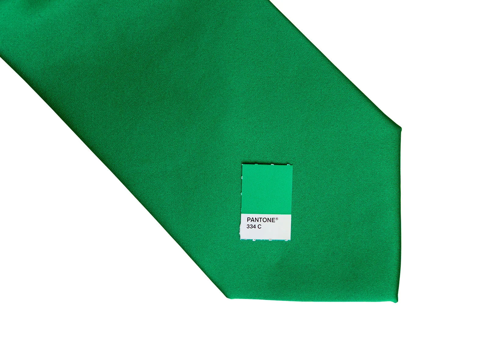 Kelly Green Necktie. Medium Green Solid Color Satin Finish Tie, No Print