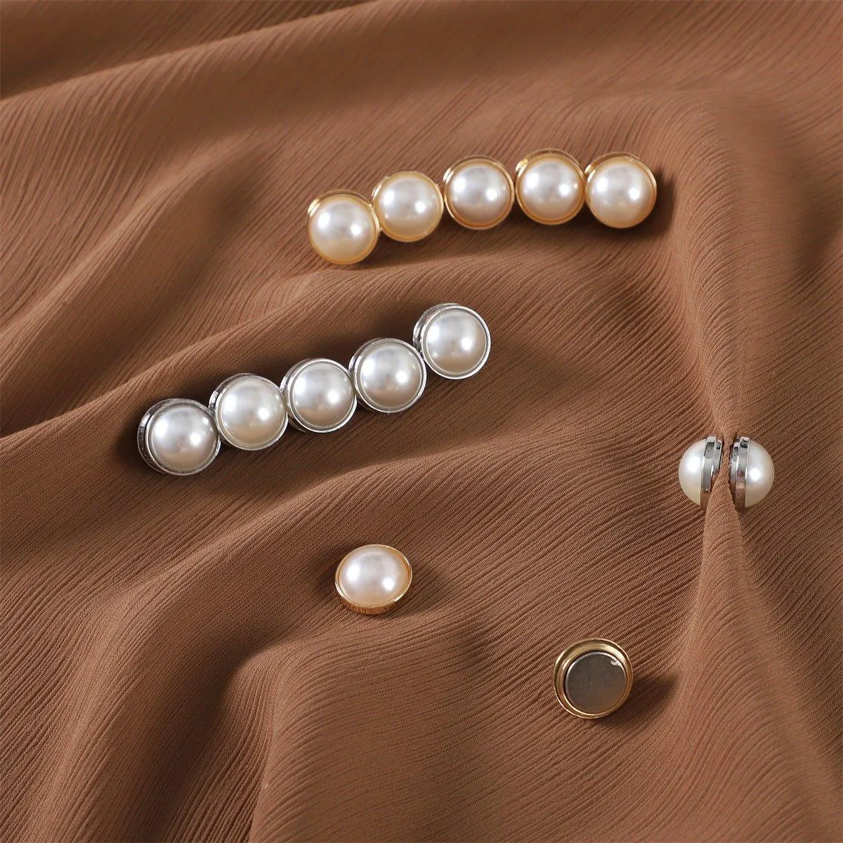 MAC126 Pearl Magnetic Buckle Hijab 12 pcs Brooches