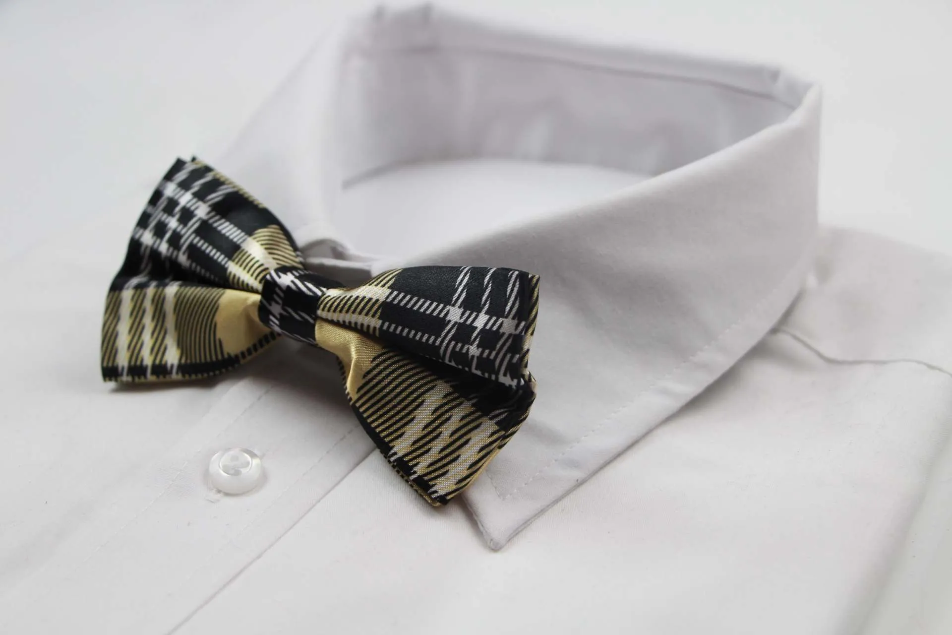 Mens Gold Tarten Plaid Patterned Bow Tie