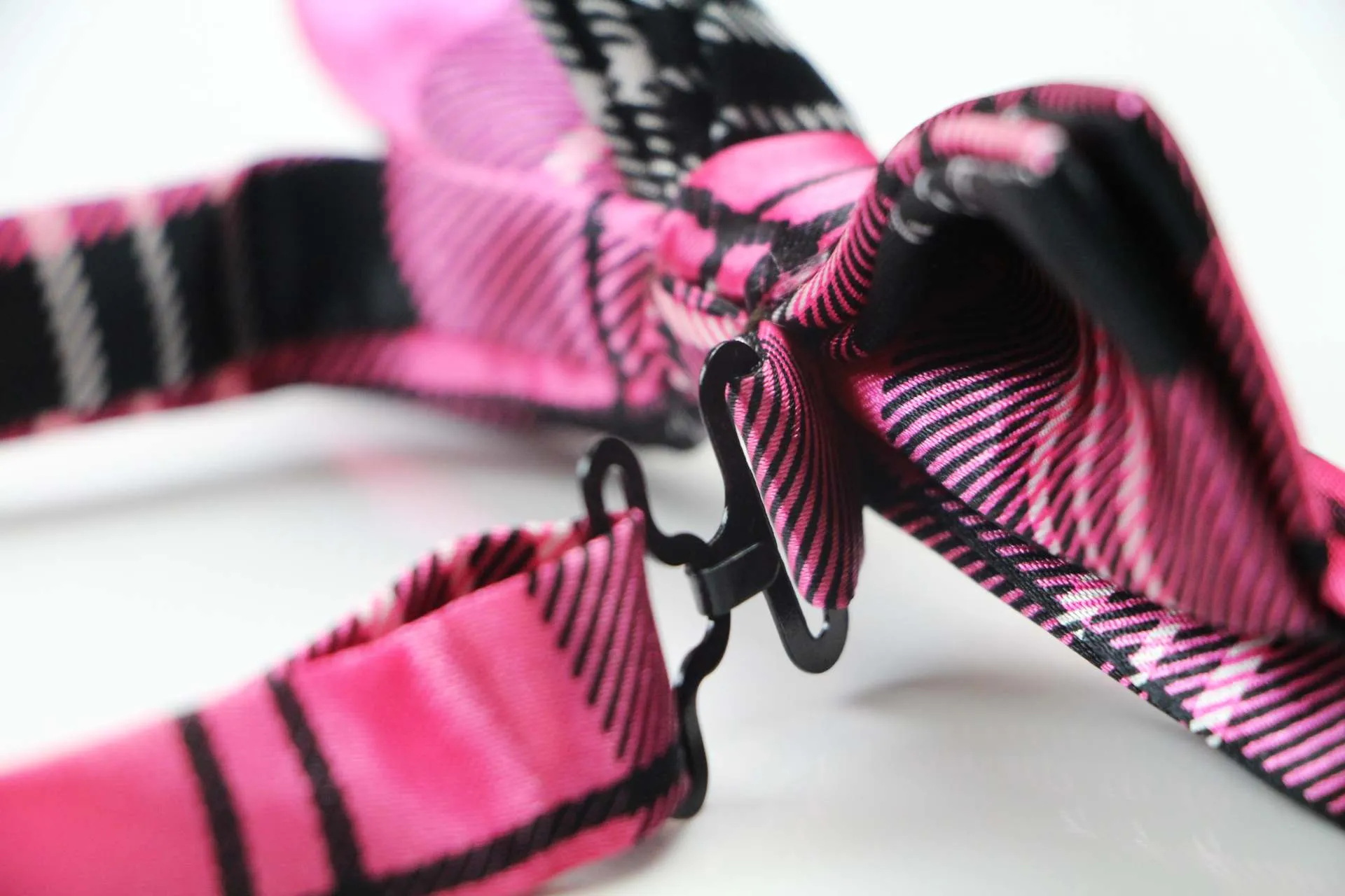 Mens Pink Tarten Plaid Patterned Bow Tie