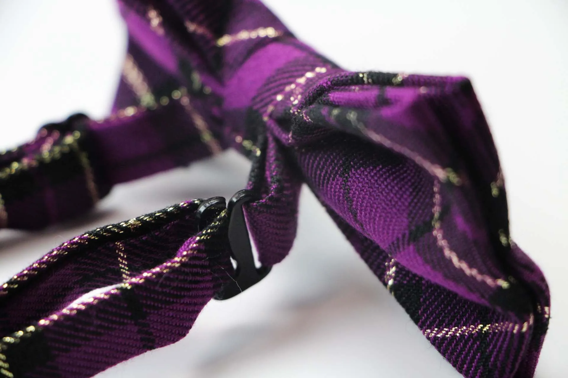 Mens Purple Tarten Patterned Bow Tie With Tinsel