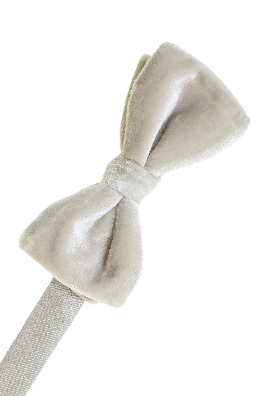 "Luxor" Dove Velvet Bow Tie