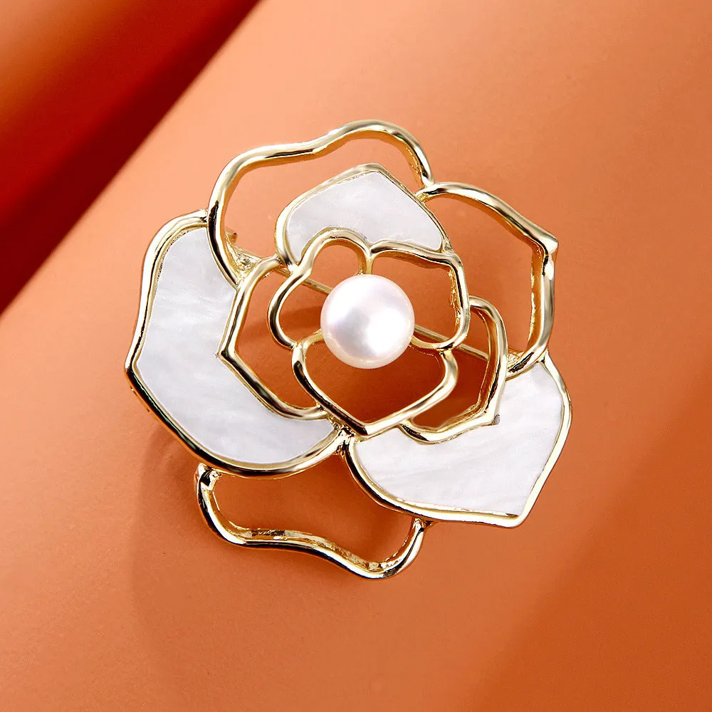 SB332 - Korean camellia hollowed out pearl brooch