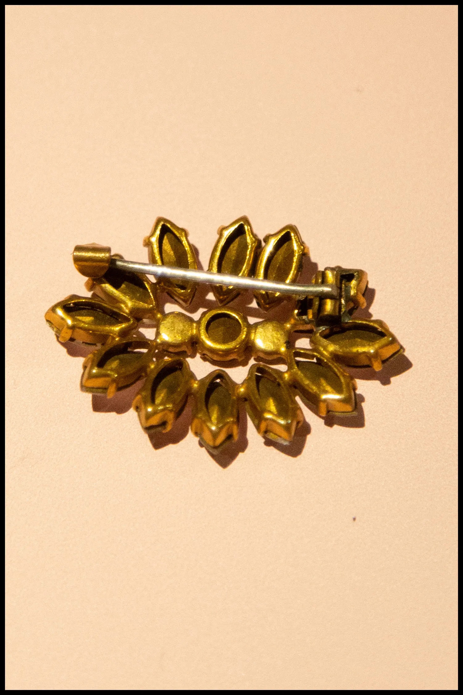 Vintage 1930s Classical Rhinestone Brooch